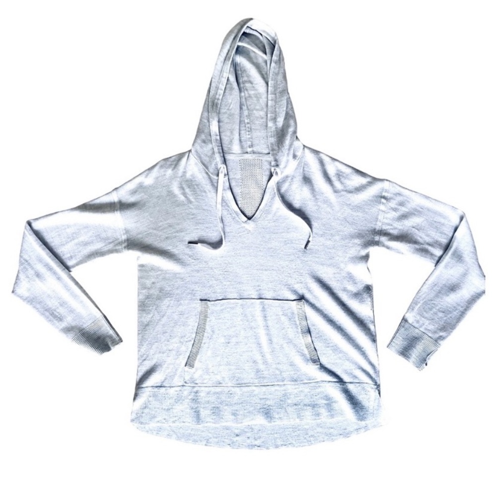 Lululemon light blue sweater / hoodie
